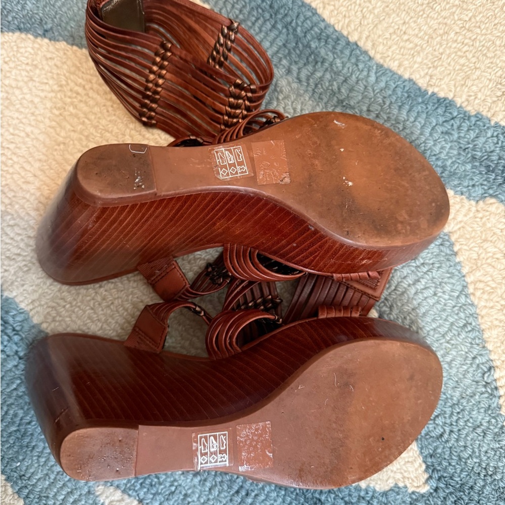 Pelle Moda Women's Wedges - Size 7.5 - Picture 8 of 15